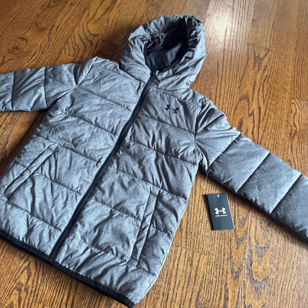 Under armour - youth medium puffer jacket